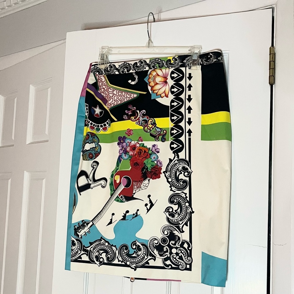 🎨 Versace Multicolor Spring Graphic Pencil Skirt Luxury